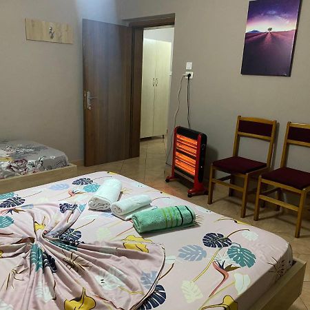 טיראנה Guesthouse Sense מראה חיצוני תמונה