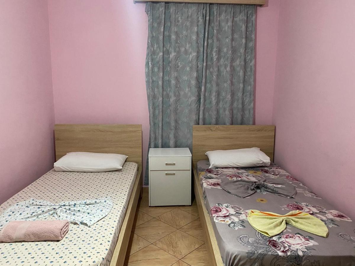 טיראנה Guesthouse Sense מראה חיצוני תמונה