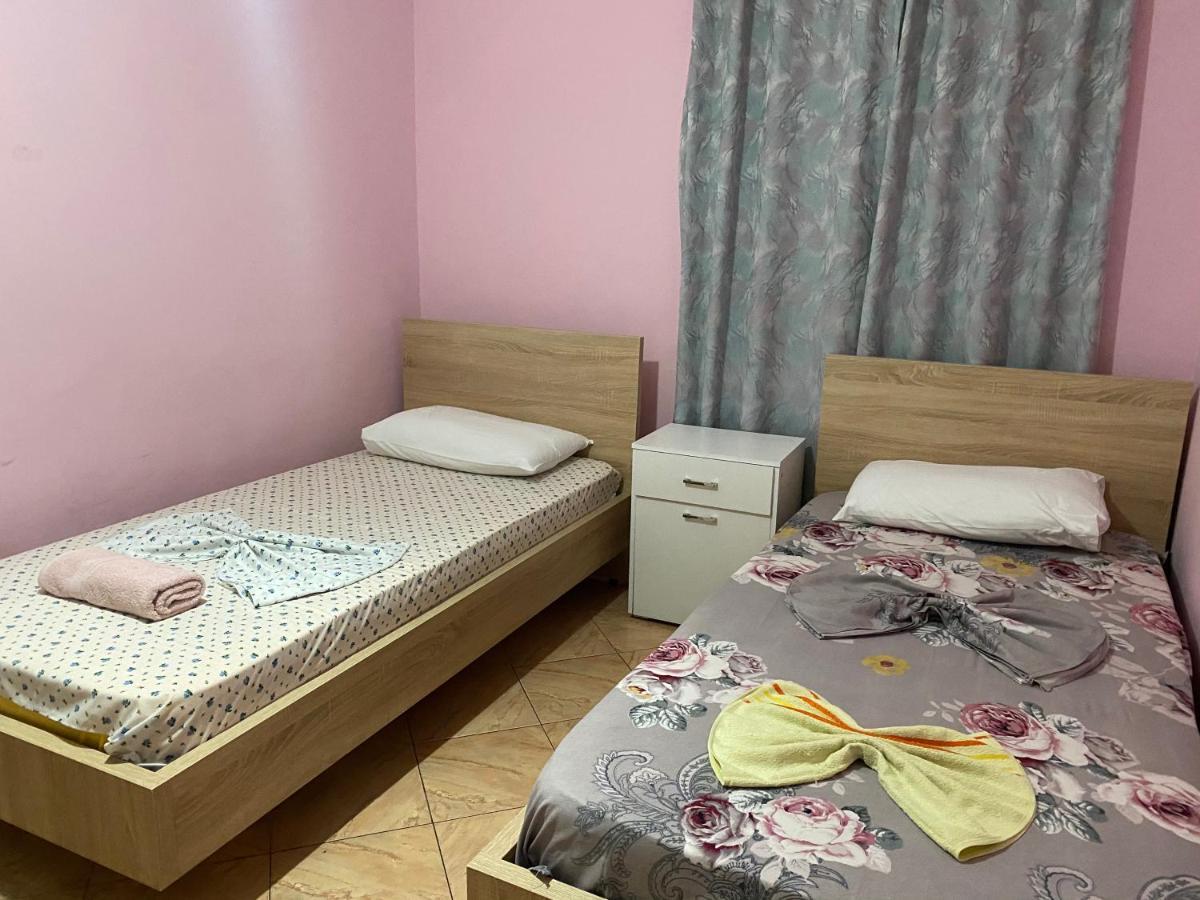 טיראנה Guesthouse Sense מראה חיצוני תמונה