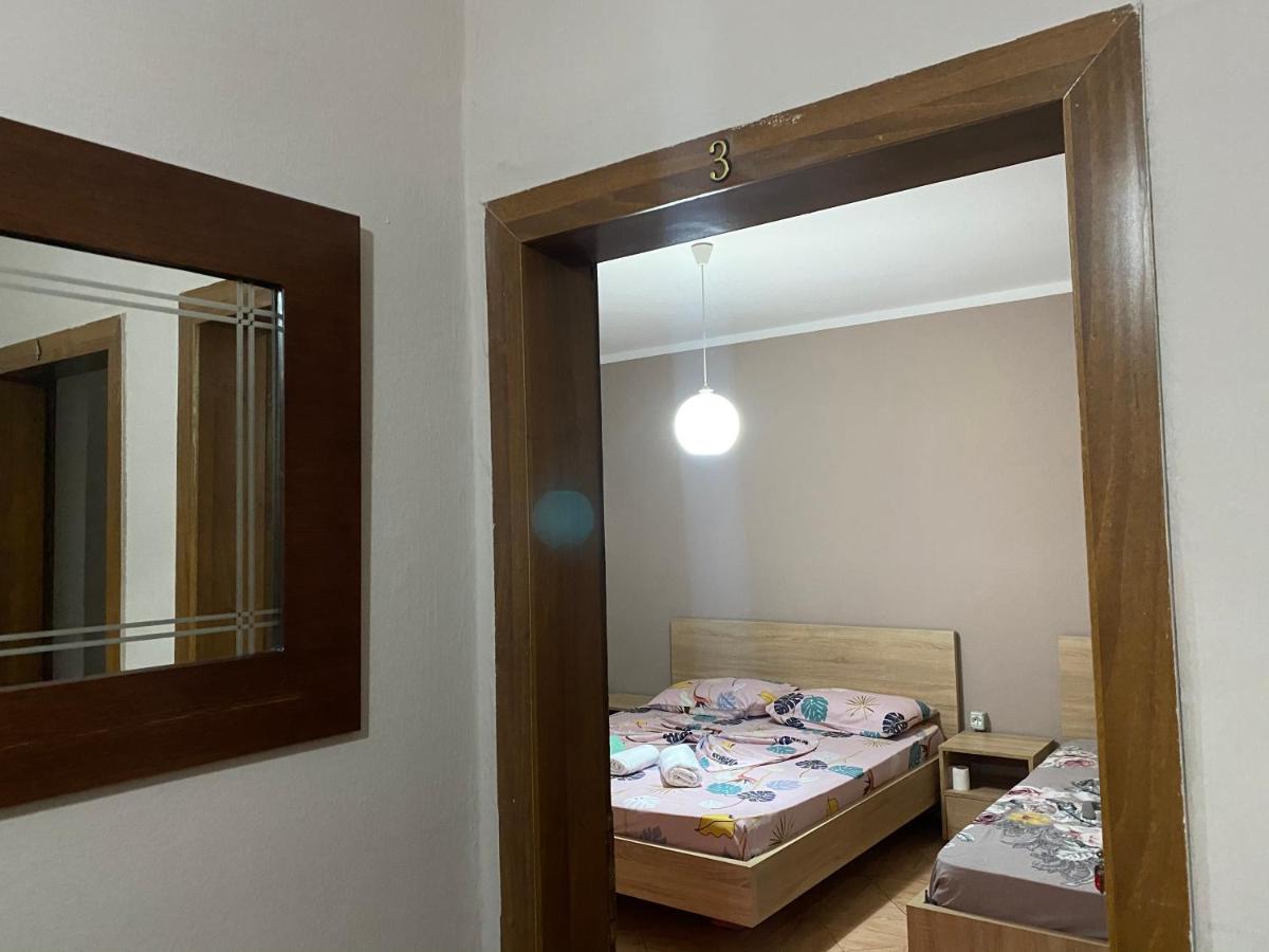 טיראנה Guesthouse Sense מראה חיצוני תמונה