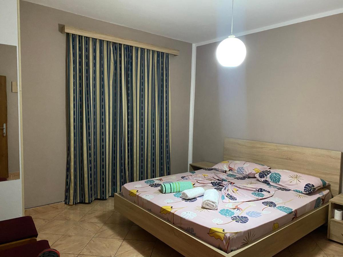 טיראנה Guesthouse Sense מראה חיצוני תמונה